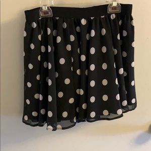 Ladies Guess skirt